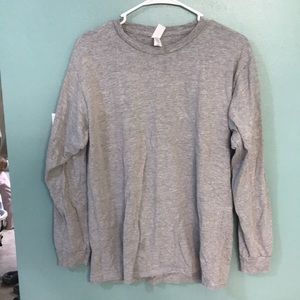 Men’s light grey long sleeve shirt